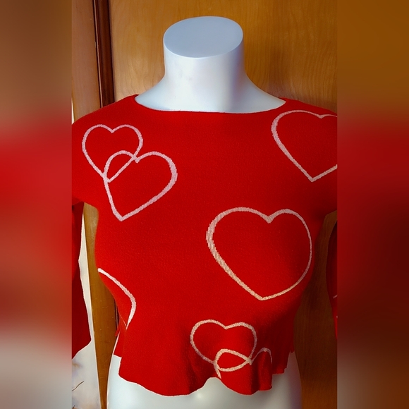 ❤️✨ Philosophy Red Heart Sweater – Size S/P NWOT ✨❤️ - Picture 3 of 6